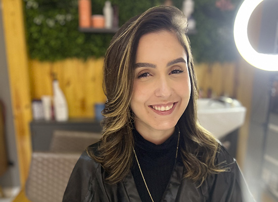 Especialista em cortes de cabelo feminino - Taty Hair Stylist - Salão de  Beleza